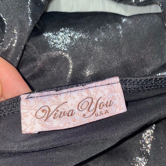 Y2K sparkly metallic halter top - Picture 3 of 4